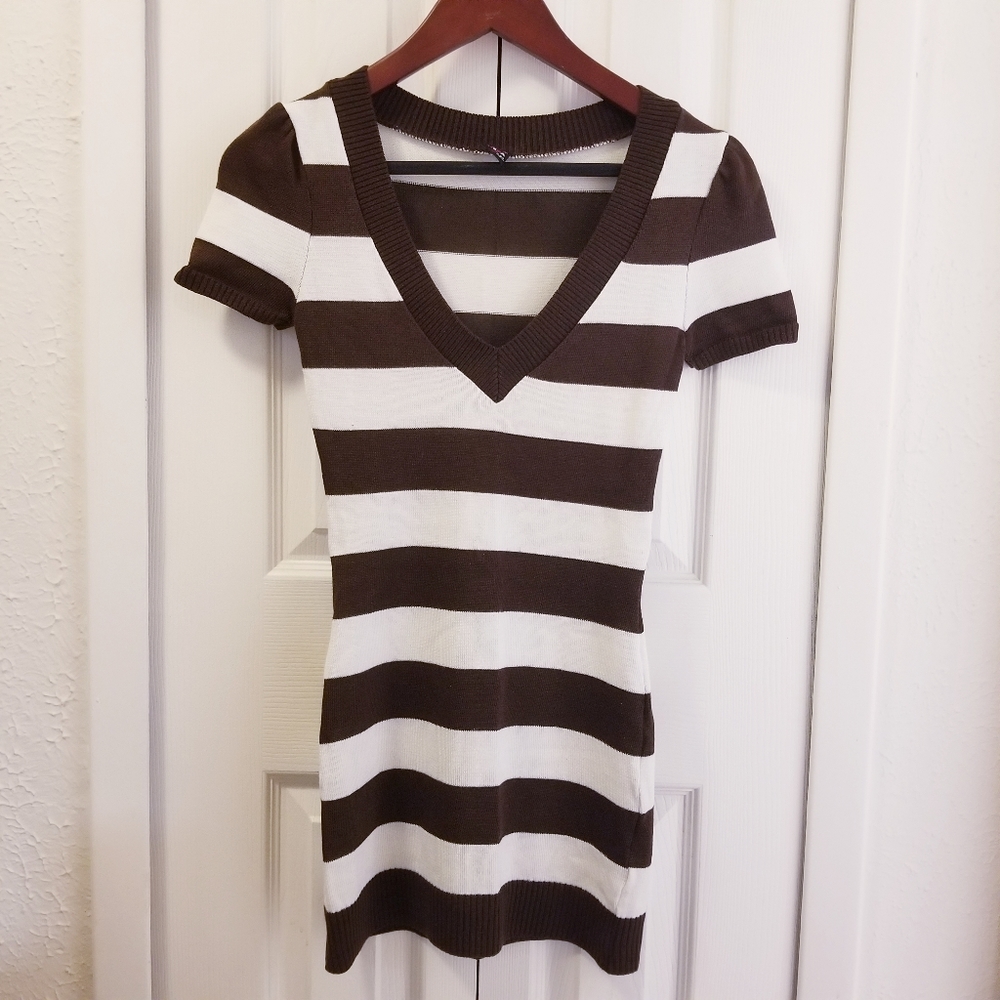 Y2K ,80's Retro Style Striped, VNeck ,Short Sleeve Sweater